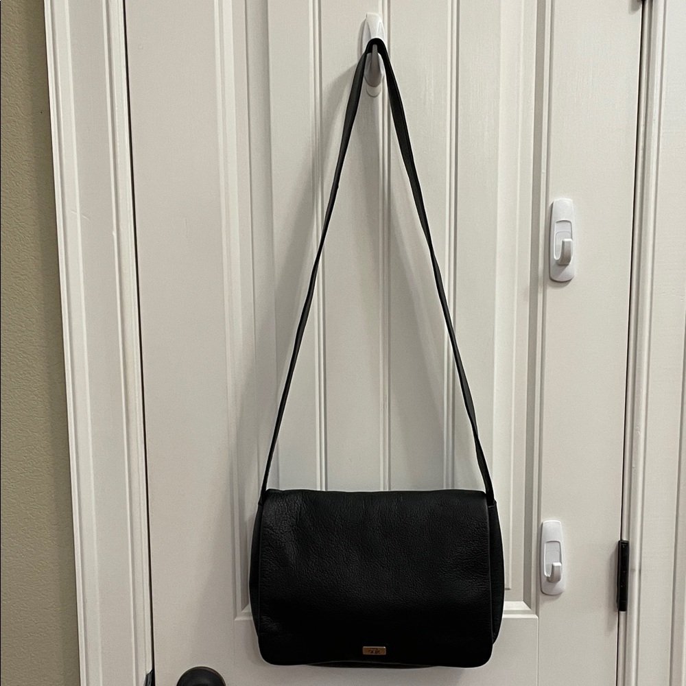 🌺THE SAK Black Leather Crossbody Messenger Bag - Picture 3 of 9